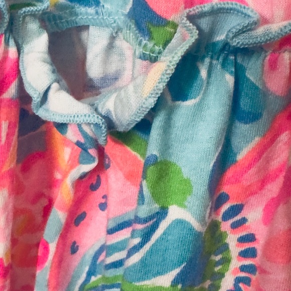 Lilly Pulitzer Tropical Punch V-Neck Note: it has a tear which is really easy to - Picture 3 of 3